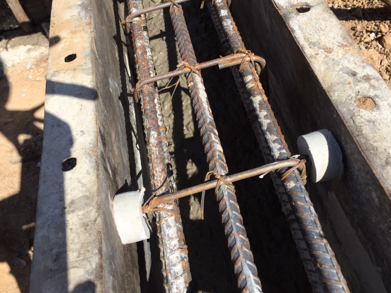 การใส่ลูกปูนหนุนเหล็ก-สำหรับเทคอนกรีต