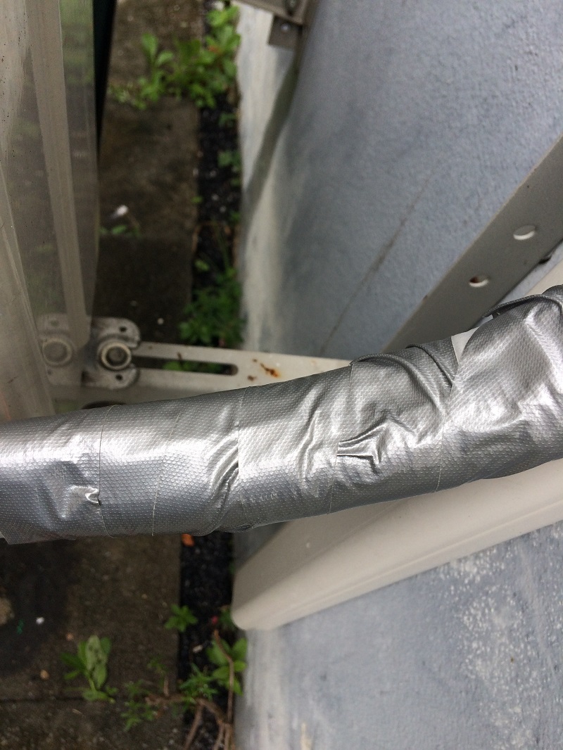 ล้างแอร์ด้วยตัวเอง-ซ่อมท่อแอร์ด้วยเทปกาว-1