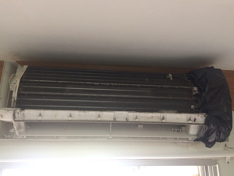 ล้างแอร์ด้วยตัวเอง-ถุงครอบชุดวงจรไฟของแอร์กันเปียก-1