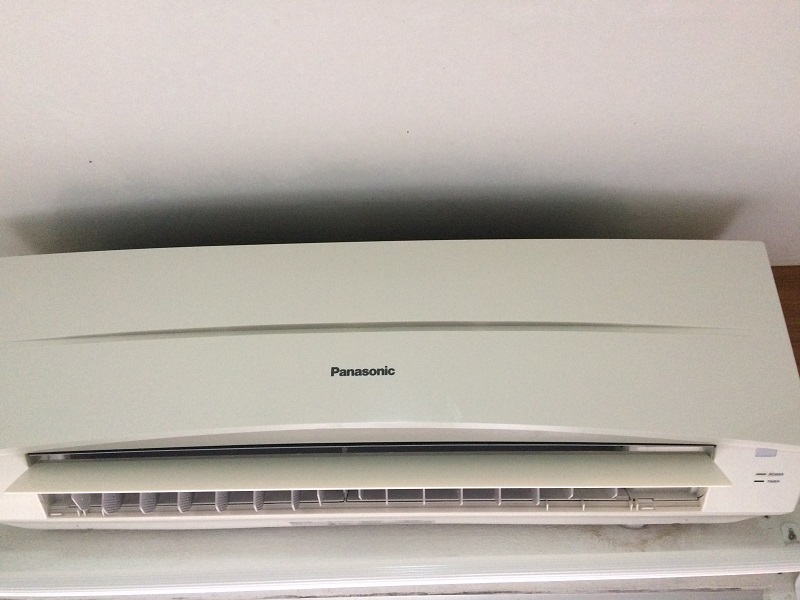 ล้างแอร์ด้วยตัวเอง-ประกอบแอร์หลังล้างแอร์เสร็จ-เช็ดให้แห้ง