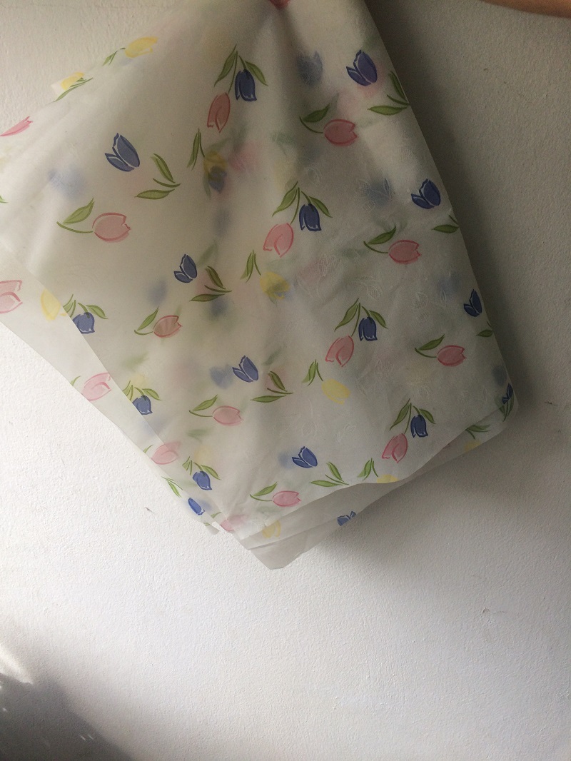 ล้างแอร์ด้วยตัวเอง-ผ้ายางกันน้ำเปื้อน