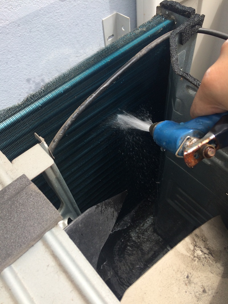 ล้างแอร์ด้วยตัวเอง-ล้างคอยล์ร้อนแอร์