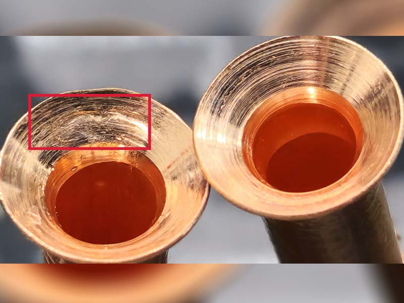 บานแฟร์ท่อแอร์แล้วเป็นรอย