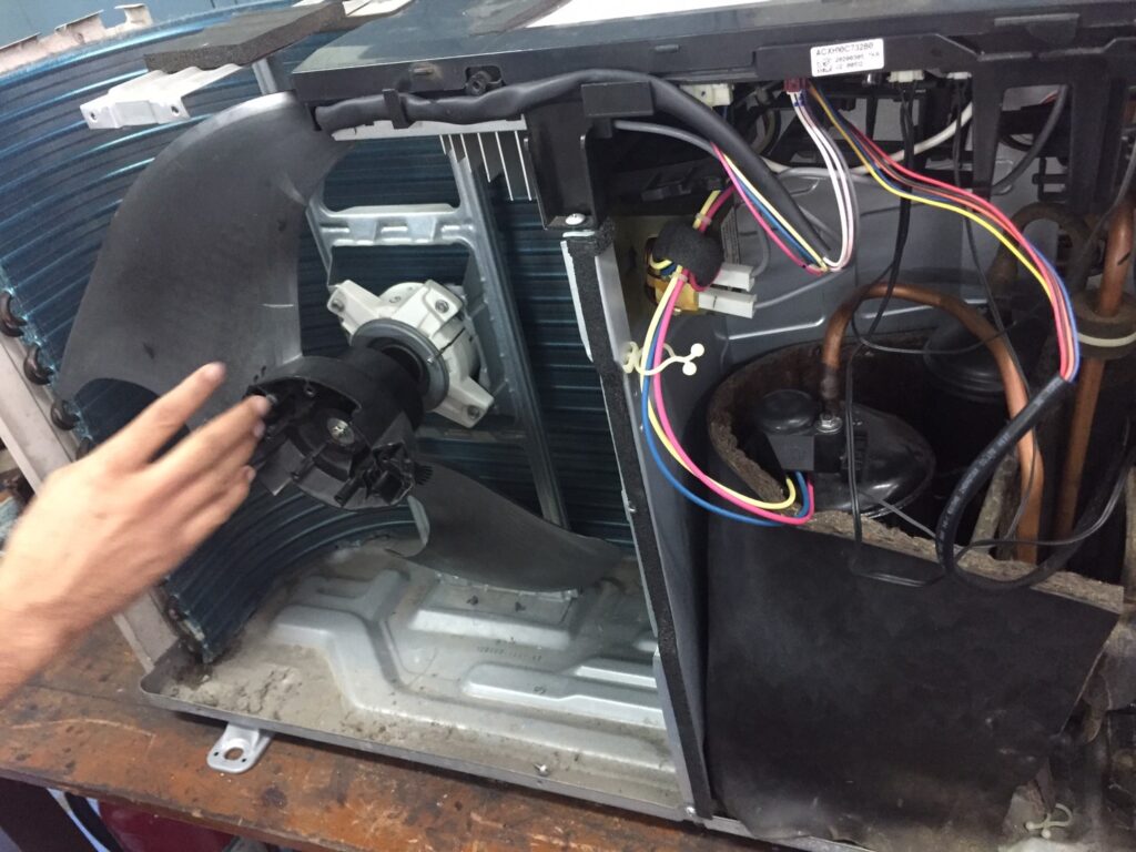 คอยล์ร้อนสีฟ้า-bluefin-air-conditioner