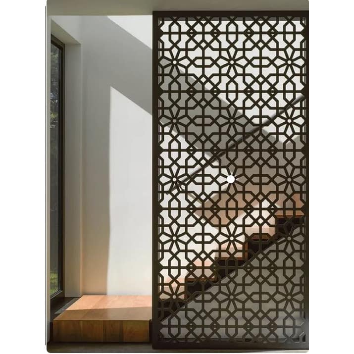 ติดแผ่นเหล็กฉลุลายโดย คุณ ธัญ ธัญพัฒน์