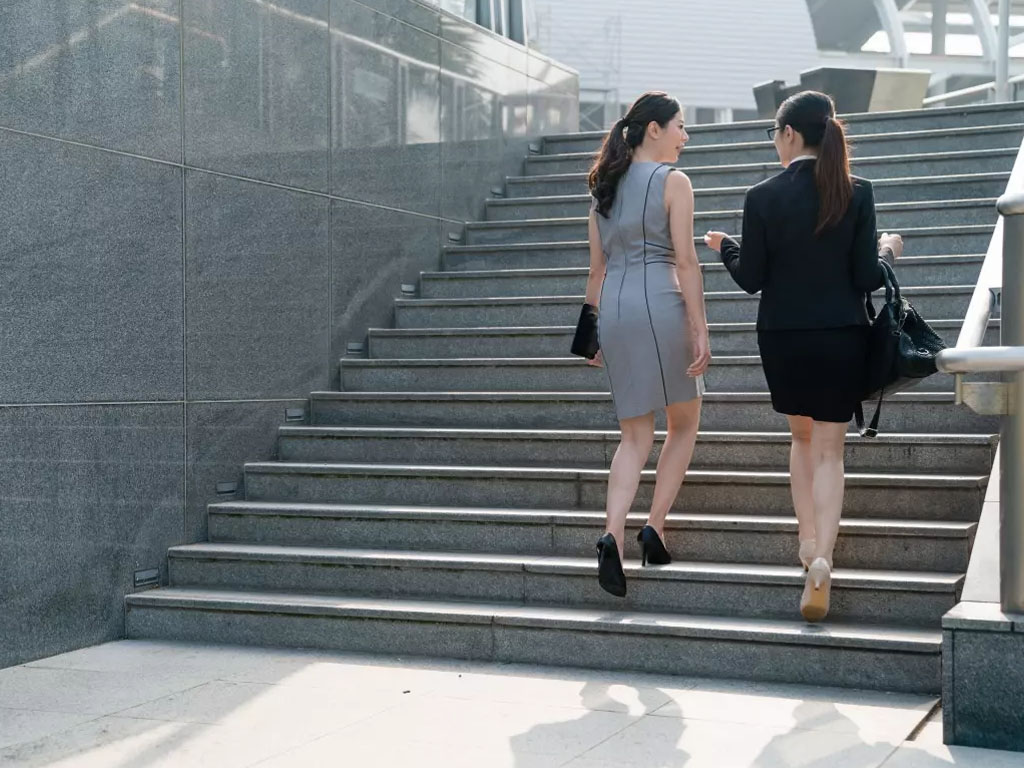 การเดินขึ้นบันได