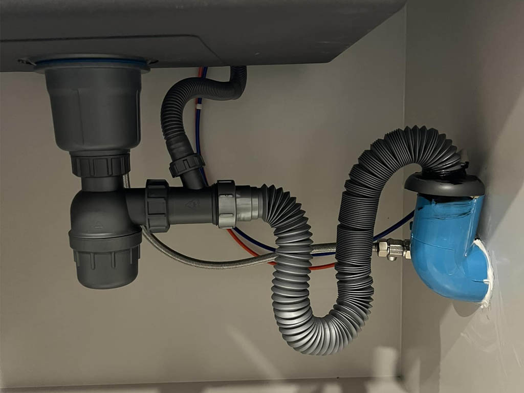 กลิ่นย้อน ท่อน้ำทิ้งซิ้งค์ล้างจาน