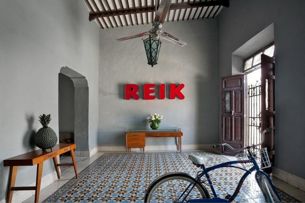 แบบบ้านสองชั้นแบบบ้านปูนเปลือย โถงทางเดิน